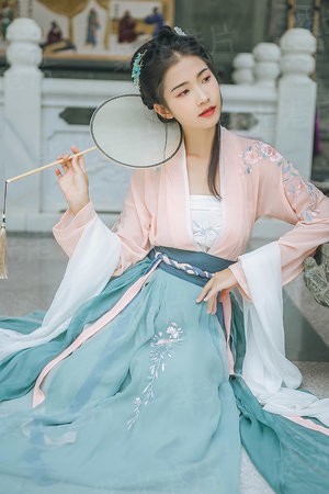 带着妹妹去抓鬼